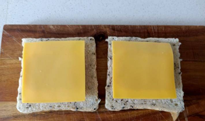 机器|别再为孩子的早餐发愁了,这款快手三明治轻松解决,几分钟就上桌