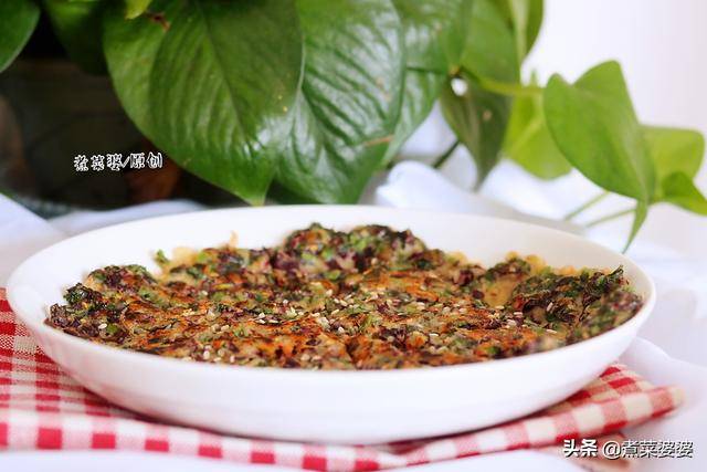苋菜|营养早餐饼,5分钟就搞定,钙是牛奶的3倍,铁是菠菜的6倍,香