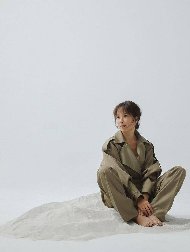 御姐|天心虽然已经40多岁了，但是皮肤紧实却也没缩水，看着身段仍妖娆