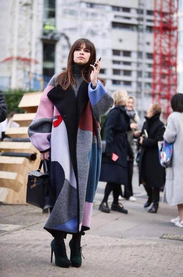 廓形|女人身材再好颜值再高,穿大衣也要避开这三点,否则显胖又没气质