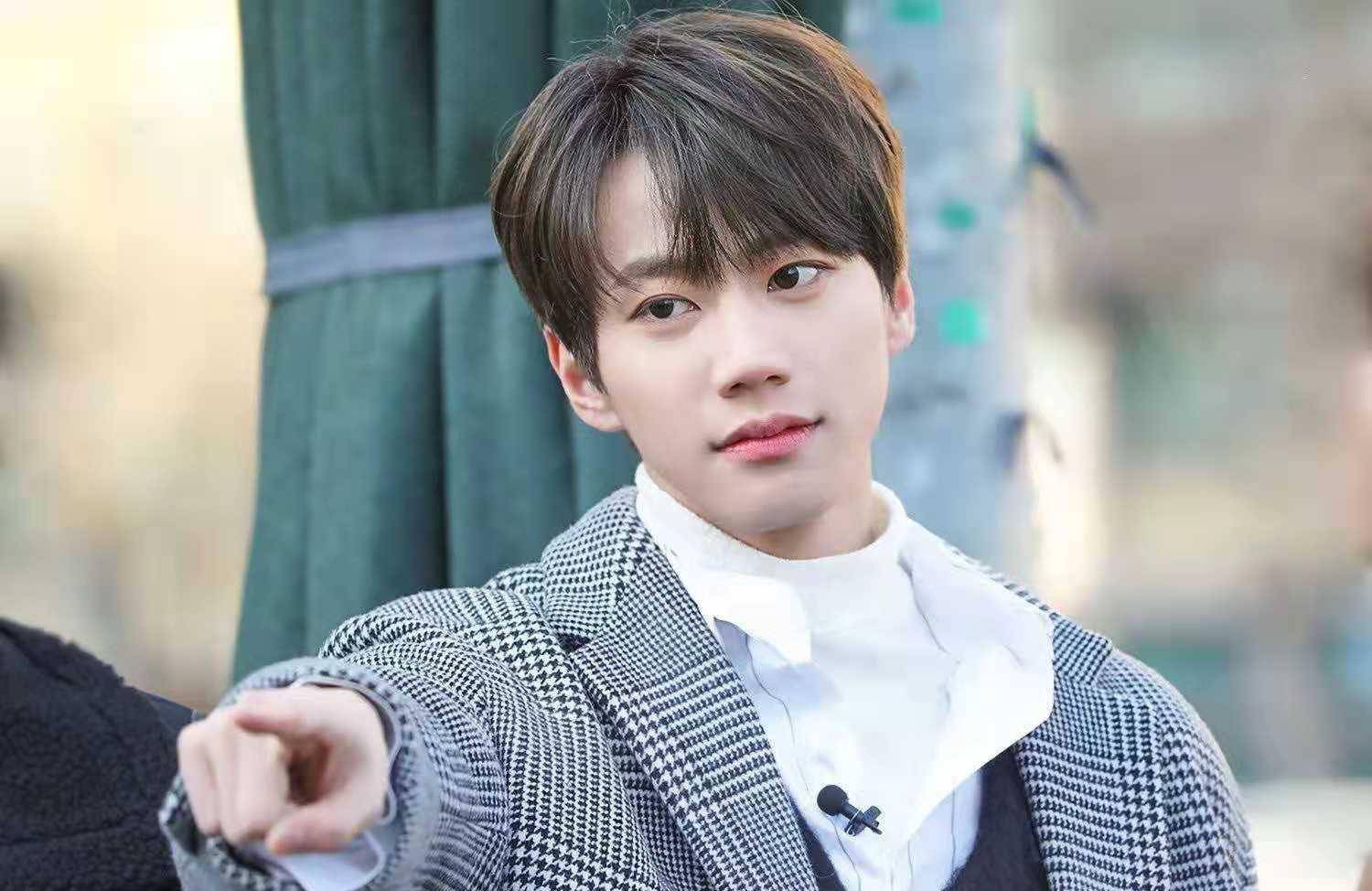 花美男|李濬荣领衔，5位花美男齐聚SBS新剧《成为你的夜晚》