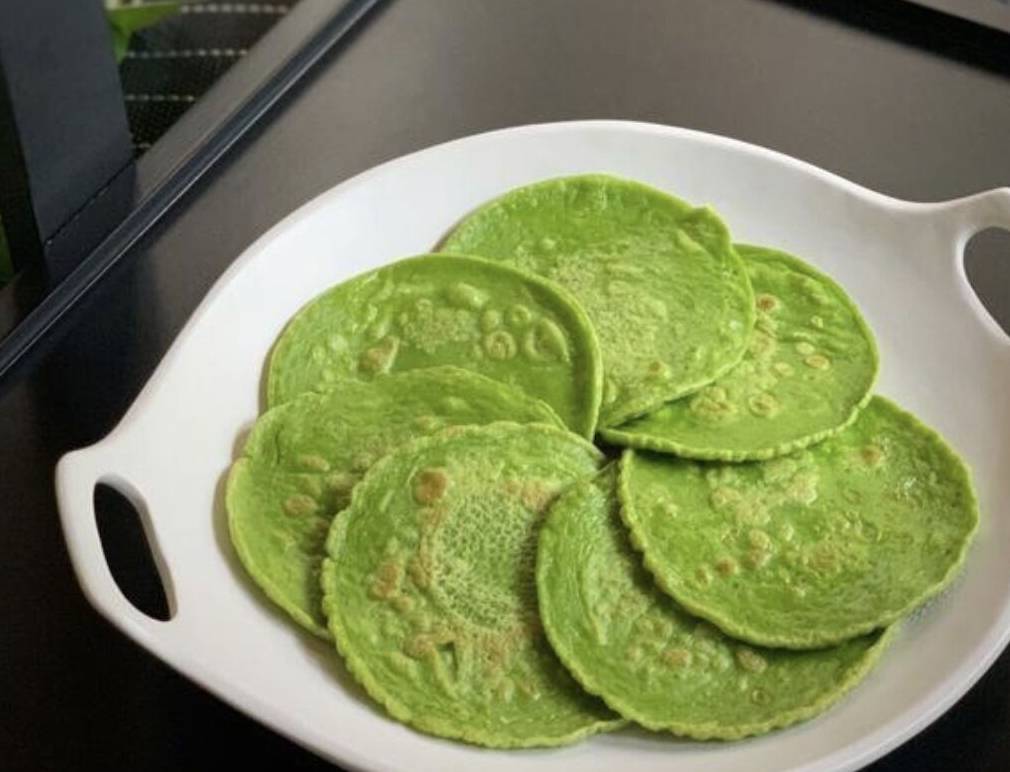 叶子|这菜叶子别扔,做成早餐饼软糯又营养,端上桌,儿子一口气吃掉仨