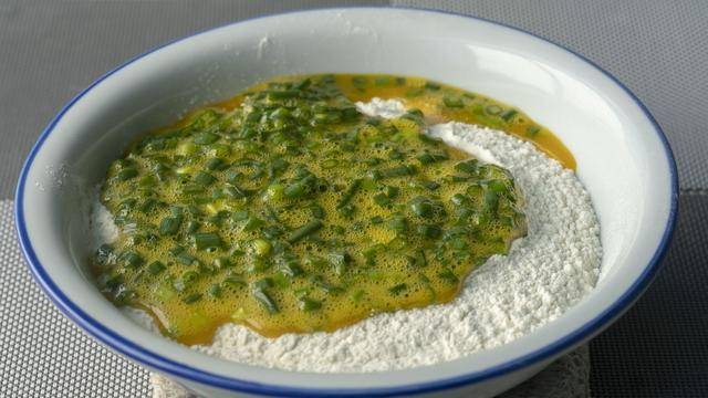 葱花|懒人饼做法,做一次能吃一个星期,早餐再也不愁了,上班簇的福音