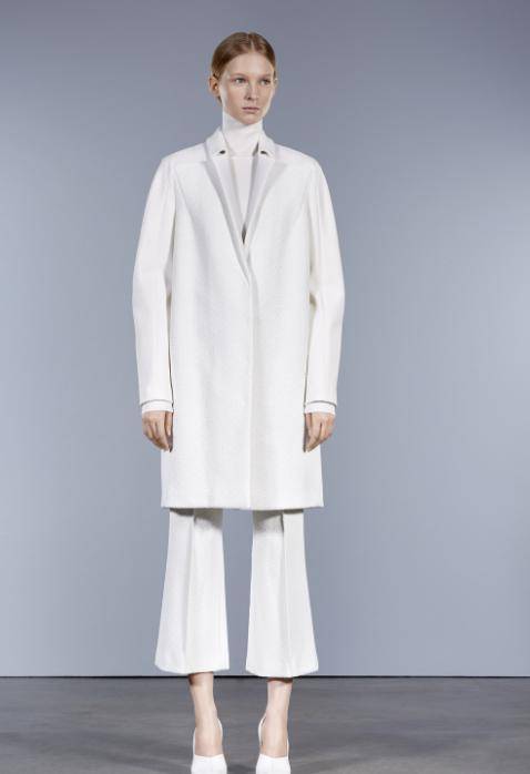 廓形|女人身材再好颜值再高,穿大衣也要避开这三点,否则显胖又没气质