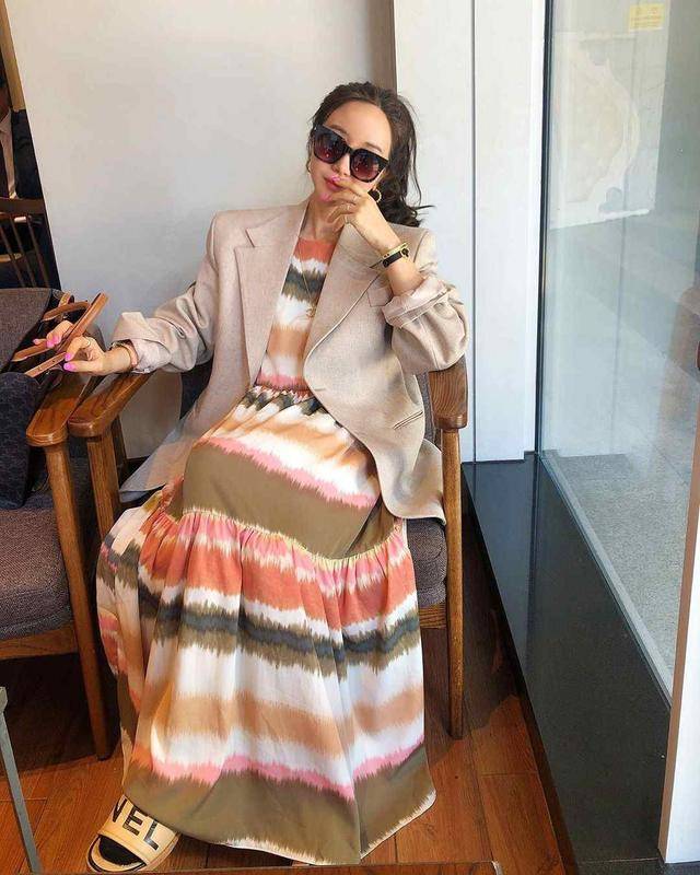 仙女|奔四的女人不想成为“黄脸婆”，穿搭必须谨慎，以免显老掉档次