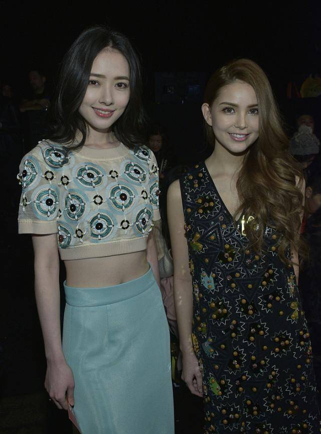 郭碧婷|郭碧婷原来保养得这么好，和昆凌站在一起，看不出相差了十岁