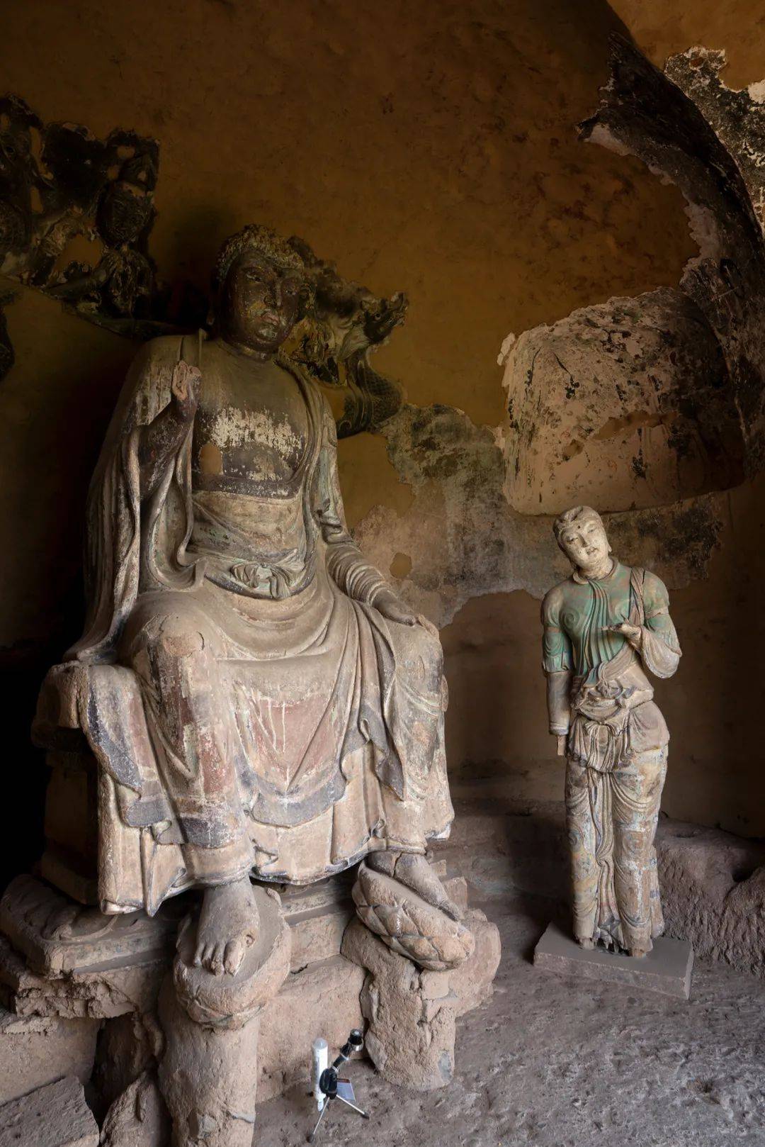 麦积山第43窟故人已去独留空冢