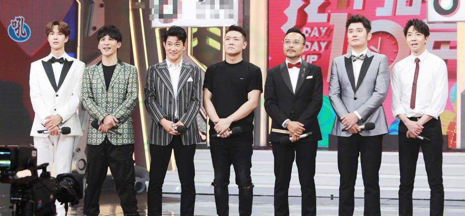 网友|常驻不同节目的王一博,为何只有《这!就是街舞》里的他最讨喜?