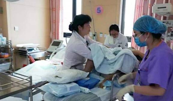 头胎|生头胎和二胎有啥区别，过来人说出真实感受，网友：直戳心窝