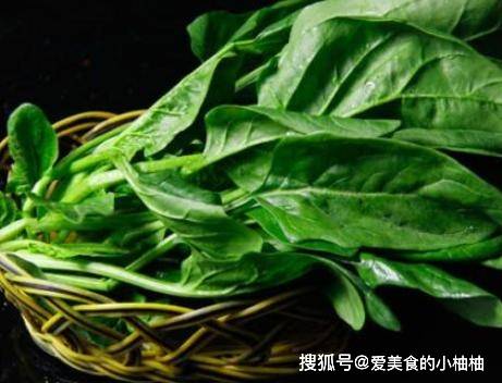 做法|菠菜鸡蛋新搭配，不加面粉不加水，香软营养超好吃，我家早餐必备