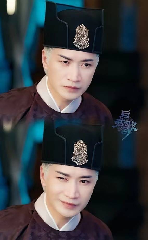 韩栋|宣璐收到了来自“义父”何晟铭的小金人