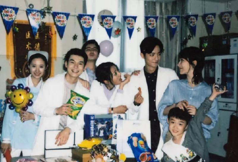 角色|《你是我的荣耀》连夺6天日冠，但肖战这部狠剧快杀来了