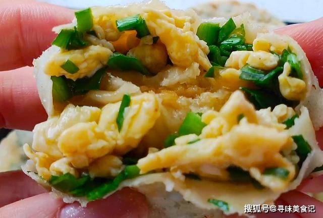 饺子皮|不揉面不擀面,15分钟就能吃的快手早餐,外酥里软,营养又解馋
