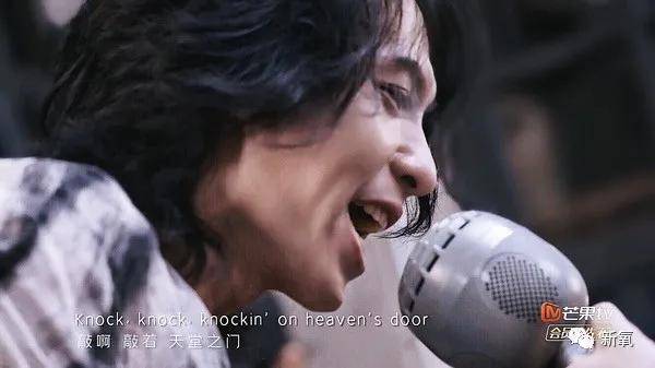 长发|第一次见张柏芝对男人如此把持不住，滚圈冻龄男我好想拥有...