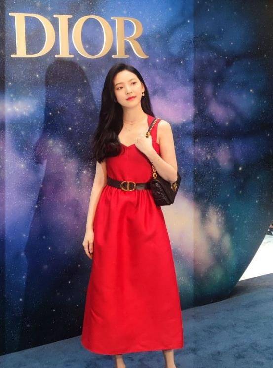 服装|Dior活动生图：景甜一看就是富家小姐，章若楠、于文文明星气真重