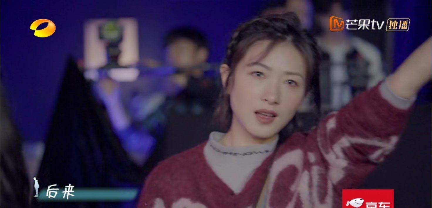 黑色|姐姐私服大盘点：张雨绮又纯又欲，郁可唯少女感十足，宁静太飒了