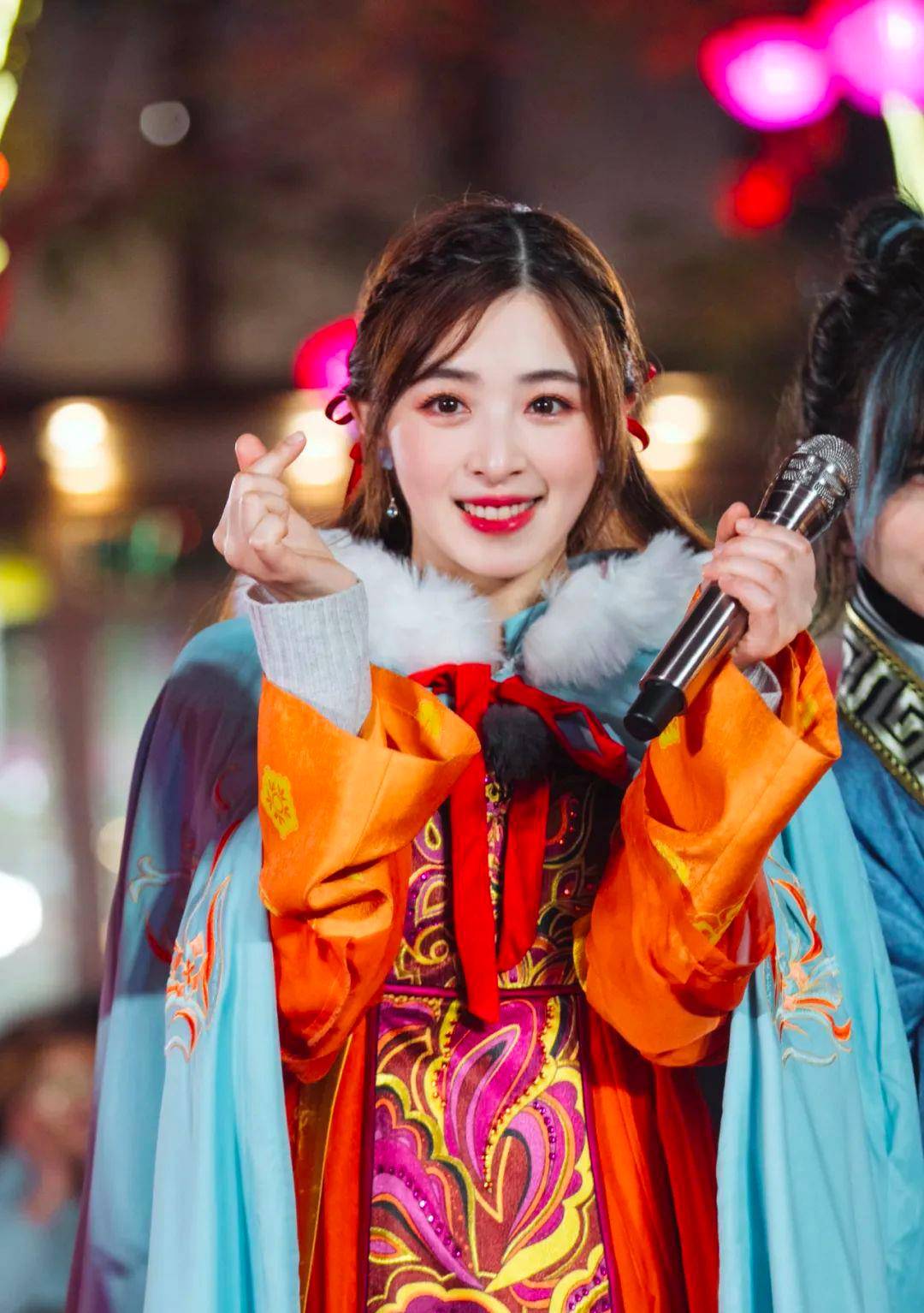 黑色|姐姐私服大盘点：张雨绮又纯又欲，郁可唯少女感十足，宁静太飒了