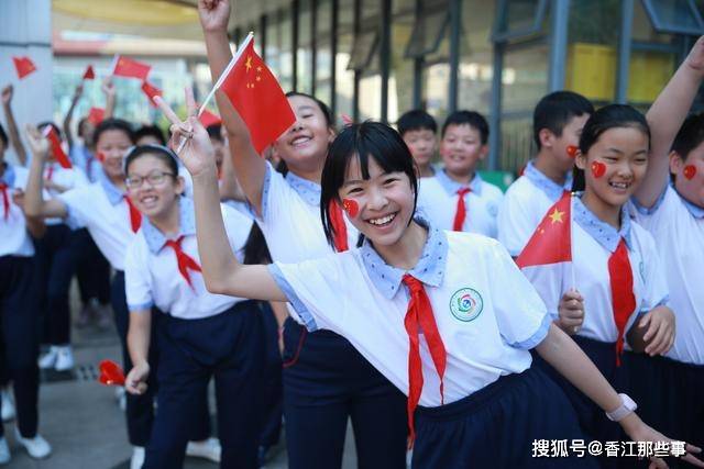 校园|教育部发下通知，中小学生将取消这个服务，学生：快乐不见了！