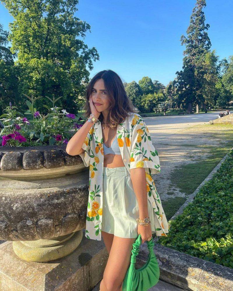 牛油果|肯达尔詹娜牛油果绿度假装太美了，大妈水果风穿搭如何穿得时尚？