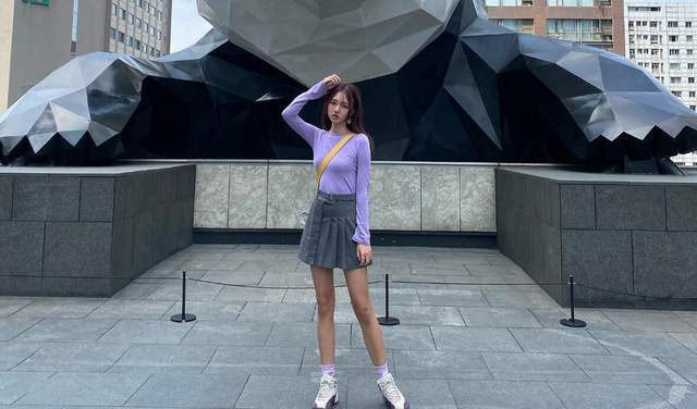 有一位土豪放出了一个视频,视频内容是关于姜沉鱼