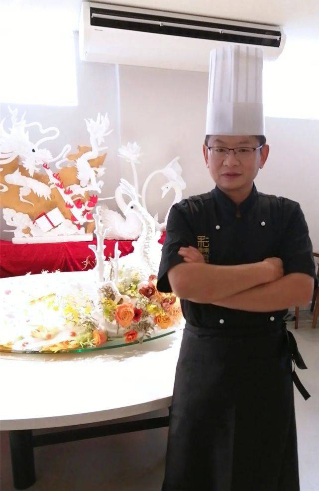 丽江农村小伙逆袭成为顶级厨师13年海外打拼征服澳洲人