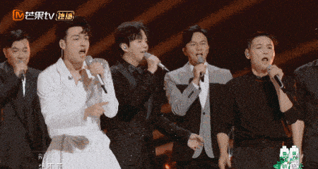 亚裔|为亚裔发声，用Freestyle回怼川普，这样的欧阳靖才是“平凡偶像”！