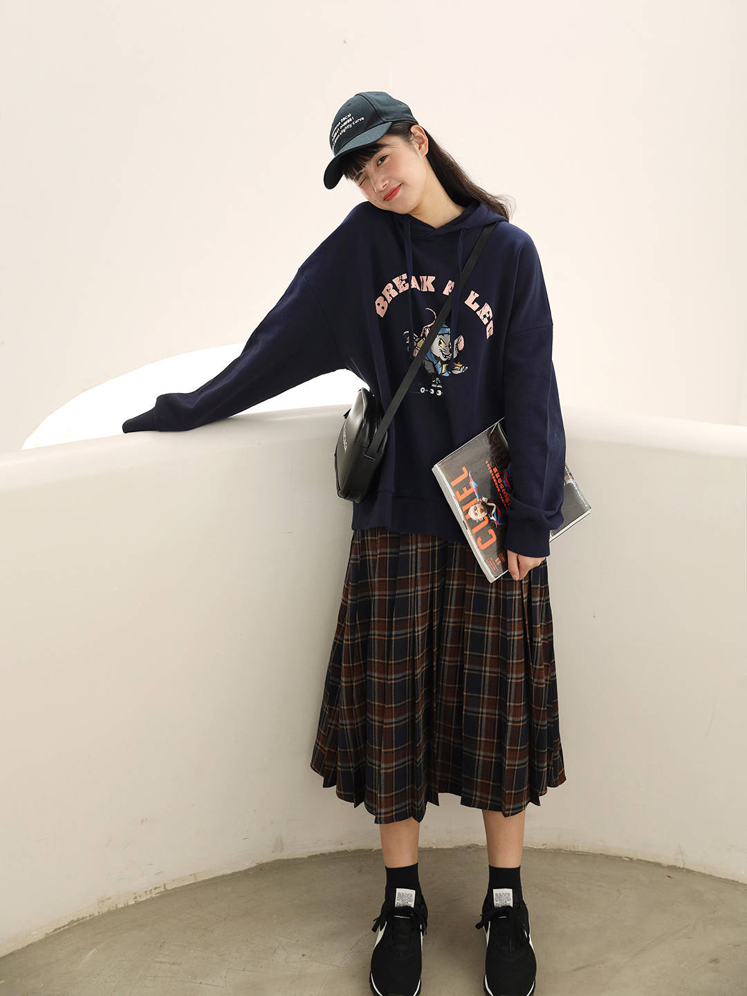 方案|掌握这8组卫衣搭配方案，时髦减龄，还很显瘦