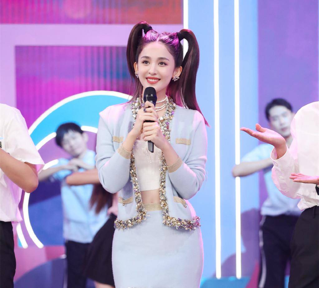 仙女|突破风格不做仙女！挑染短发配机能风翻车，娜扎也扛不住非主流？