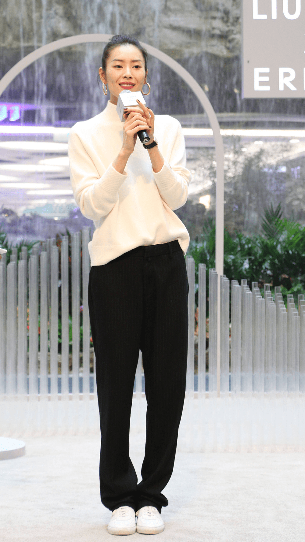 效果|模特界中真挺佩服刘雯的，平时穿的像个普通人，亲近的像“表姐”