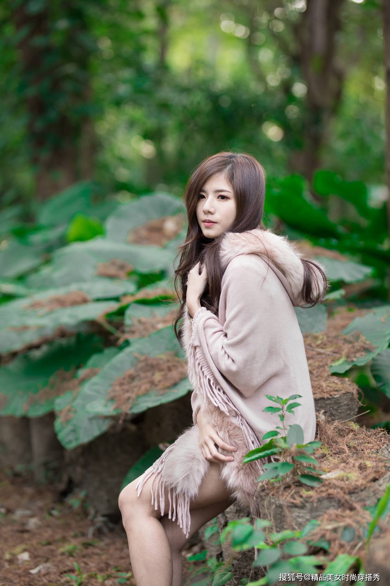 都能|简约修身的版型，自带随性气质的毛衣，轻松穿出自己的休闲感