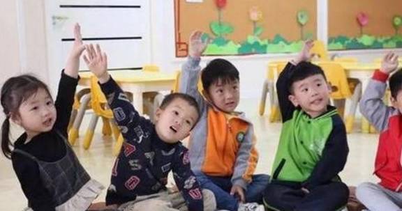 因为|资深幼儿园老师坦言：第一天上学不哭的孩子，大多出自于这些家庭