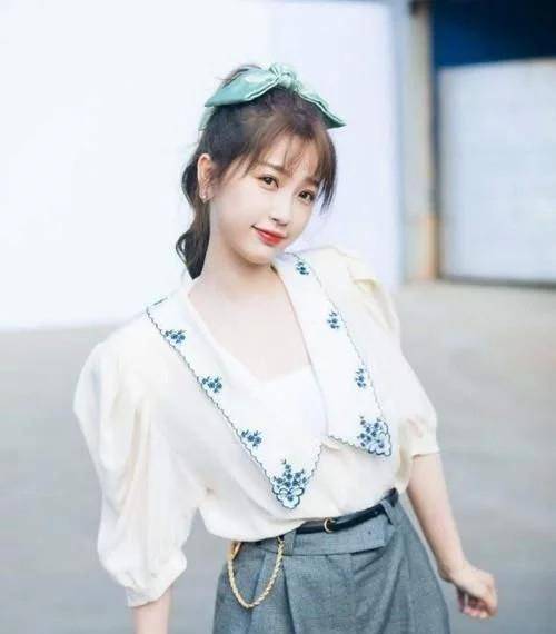 眼睛|女生脸上有这5个“特征”，属于天生的“美人胚子”，越看越惊艳