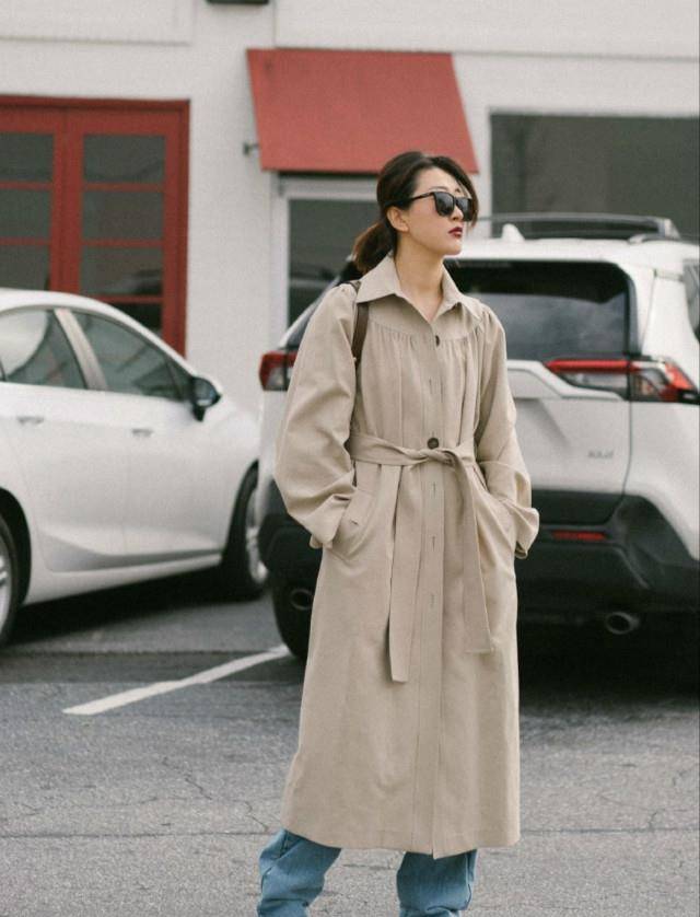 皮鞋|穿风衣时，不一定要配马丁靴才好看，今年这“4种”鞋更时髦合拍