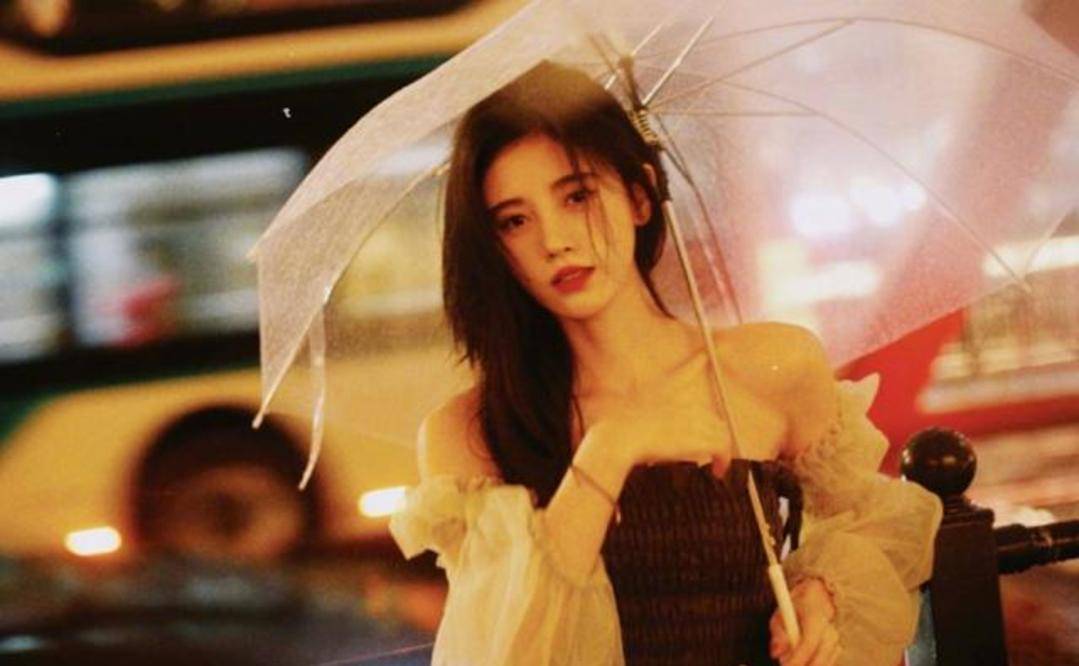 鞠婧祎|适合复古风的女星:阚清子直接出教程,鞠婧祎倪妮都有出圈图