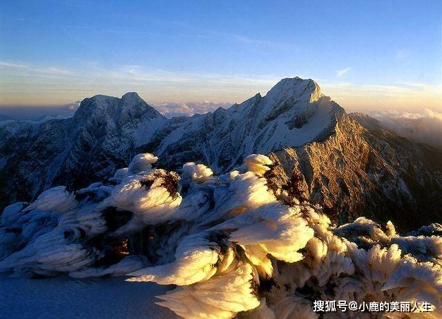 台湾最高峰玉山又下雪了，布农族与邹族的圣山，比日本富士山还高