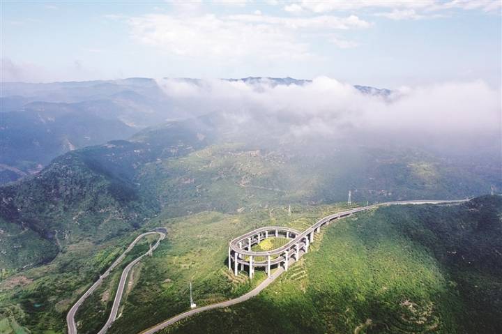 新华社|太原市西山旅游公路