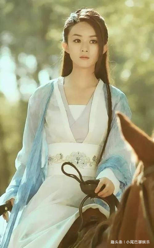 赵丽颖|摘去发饰的古装女子，刘诗诗清丽，赵丽颖惊艳，都不及她倾倒众生