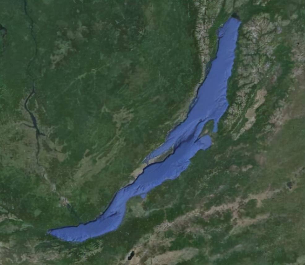 贝加尔湖为什么会那么深？