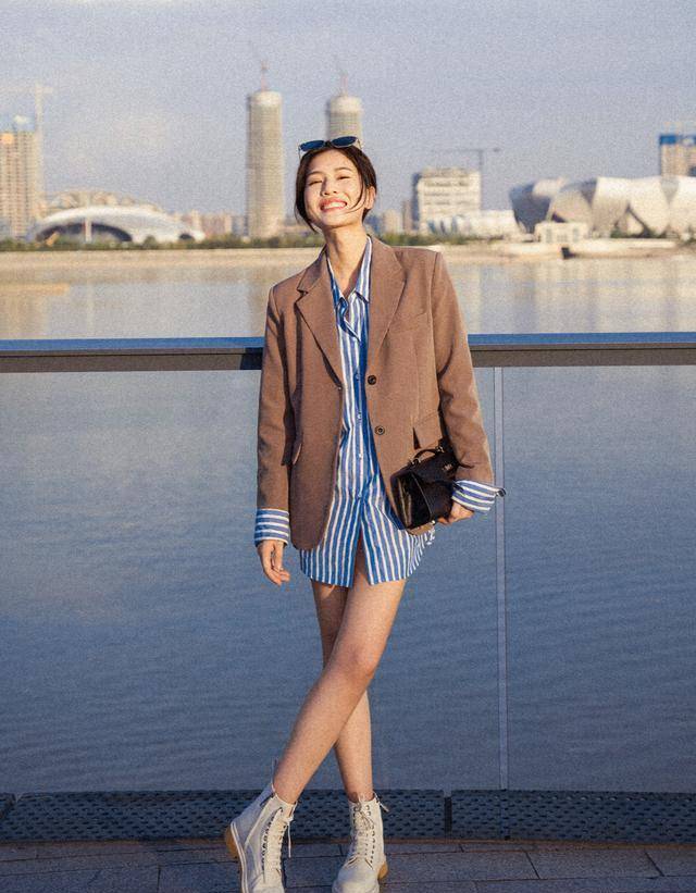 姐妹|鞋子在精不在多！初秋备齐这“两双”，时髦减龄，百搭又不挑人