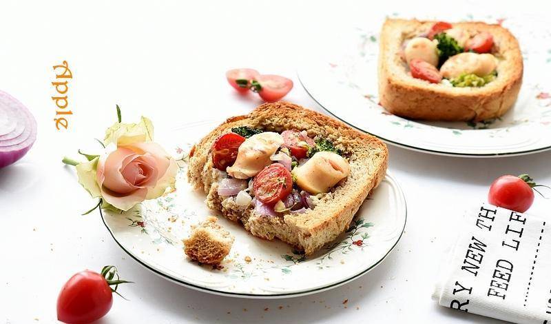 蔬菜|早餐不知给孩子吃什么，试试将吐司加蔬菜和蛋，烤一烤，太香了