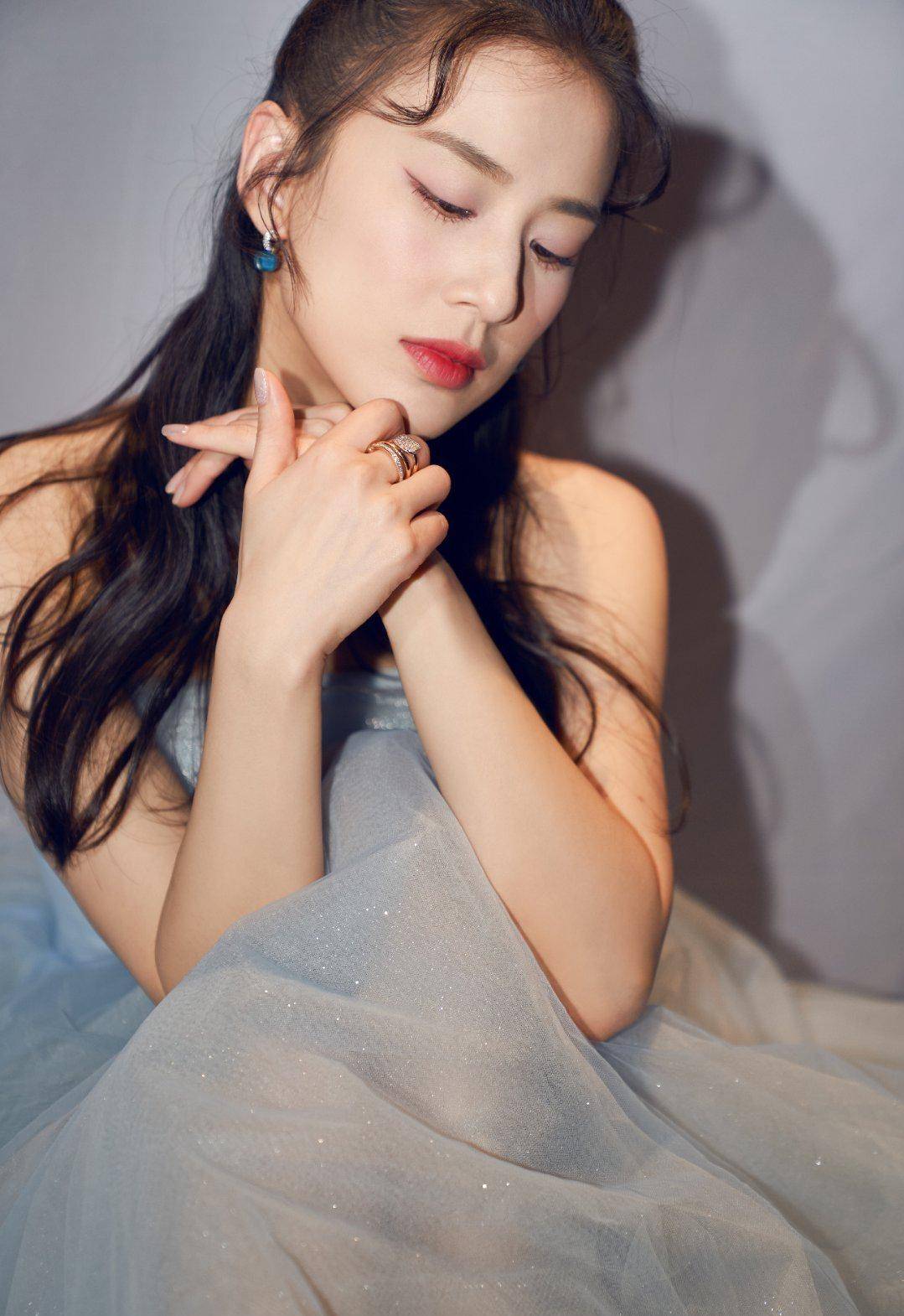 韩雪|80后女星差别大！黄圣依hold住公主风，谭卓韩雪上镜比佟丽娅显老