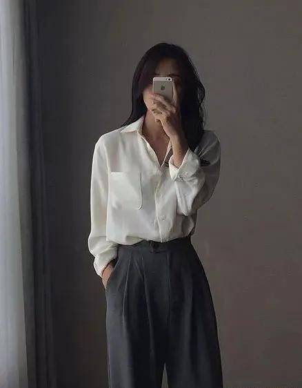 设计|还在穿阔腿裤？初秋穿这3款裤子更好看，显瘦又显高
