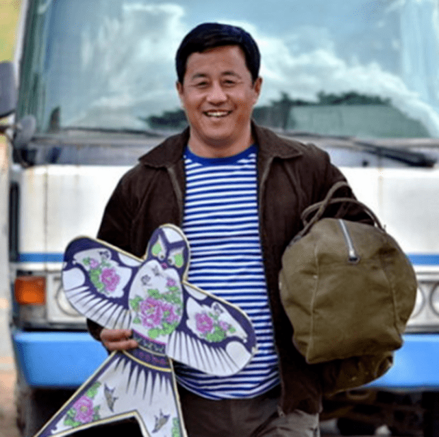 《乡村爱情》王长贵,做赵本山弟子17年,与妻子像两代人