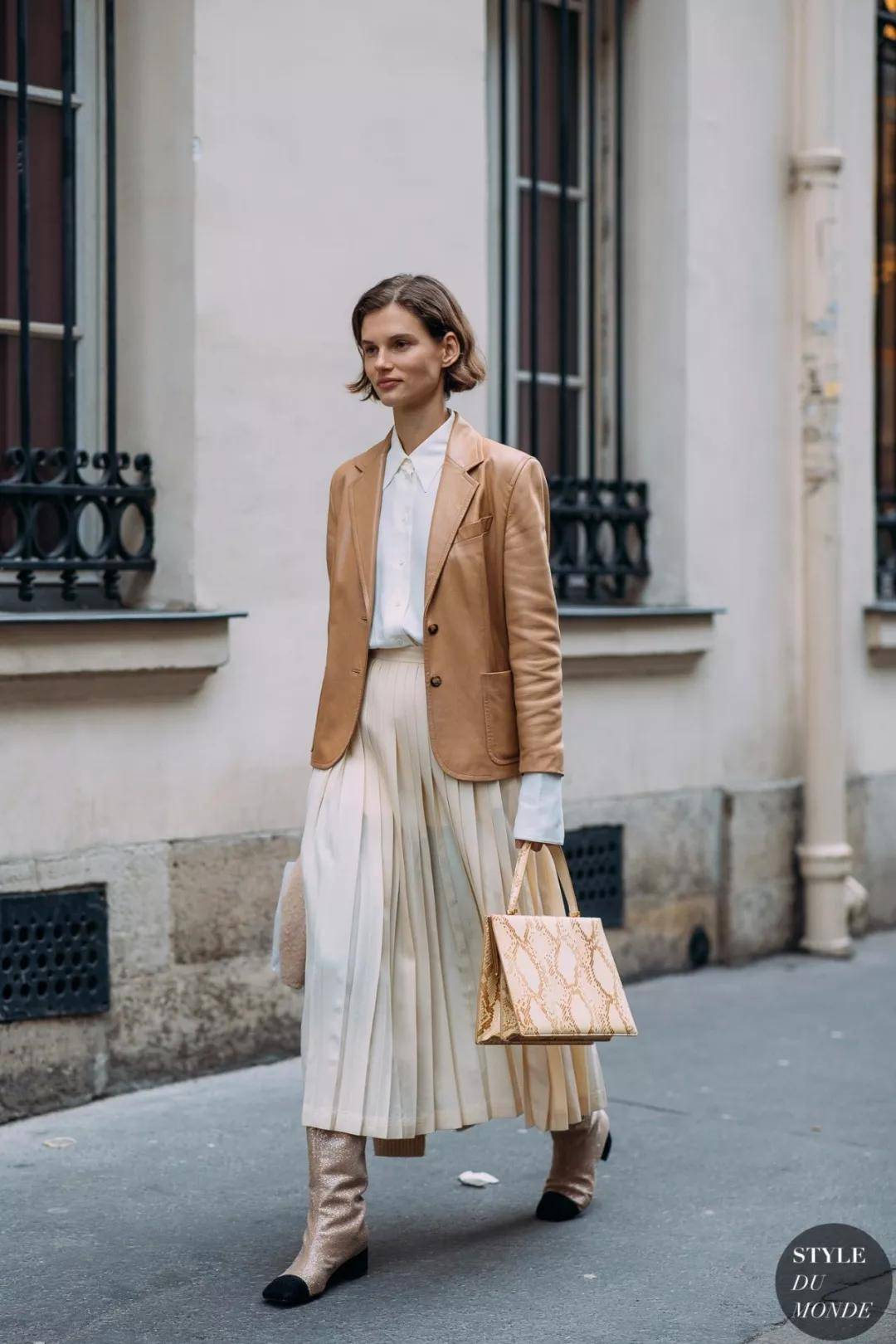 卫衣|今秋最流行的5件内搭+外套，时髦到犯规！