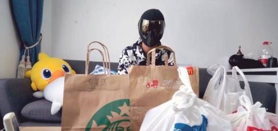 什么|日本网友晒豪华早餐,中国吃货看后嘲笑道:这有什么好显摆的?