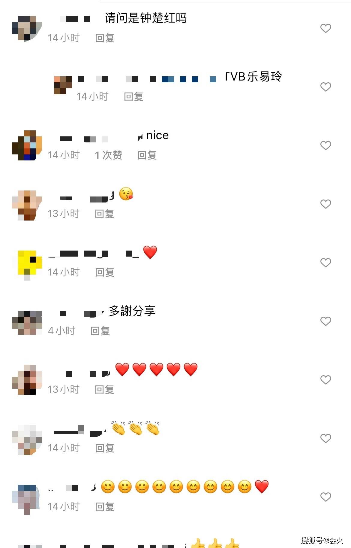 女儿|黎姿低调现身画展，与TVB乐易玲亲密搂肩，相差13岁仍像同龄人