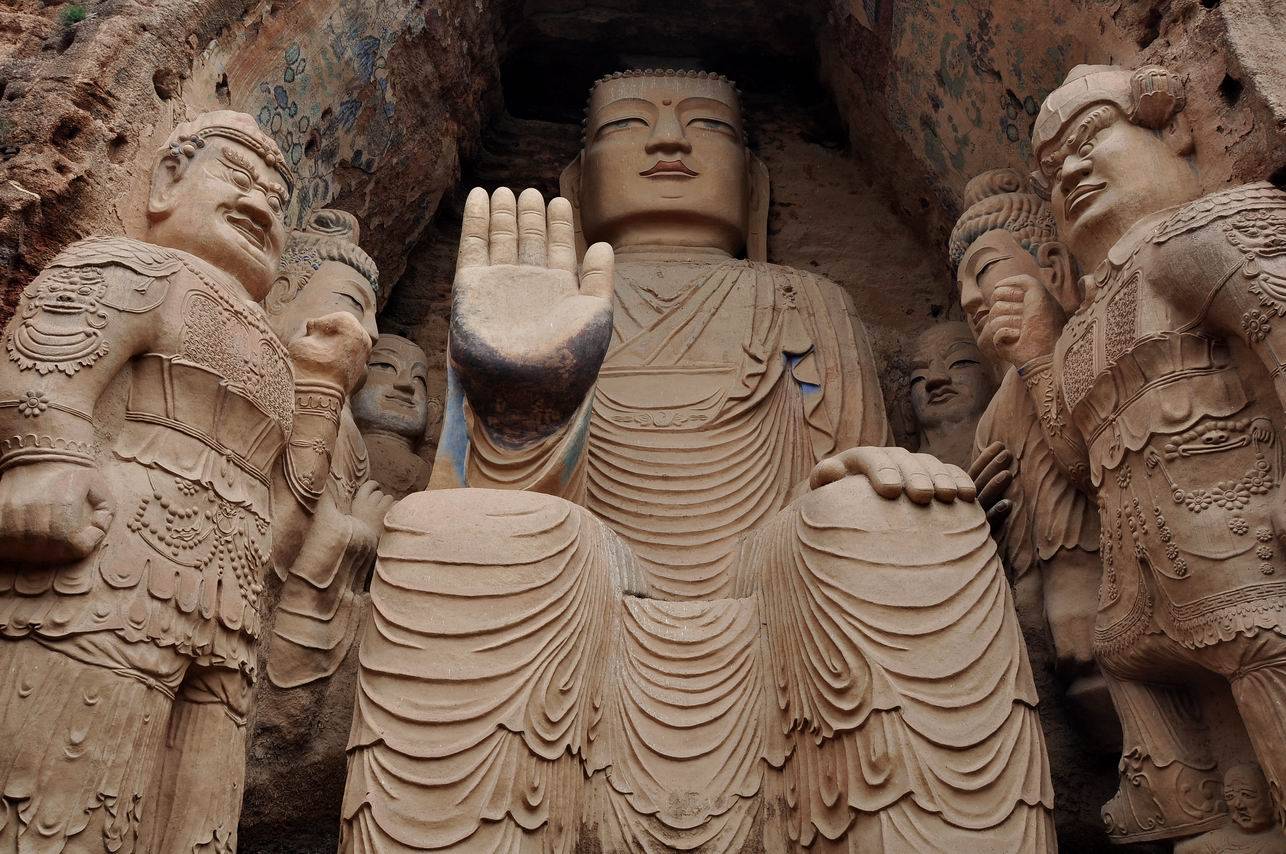 距今约1600年天梯山石窟大佛的脚"康复"了