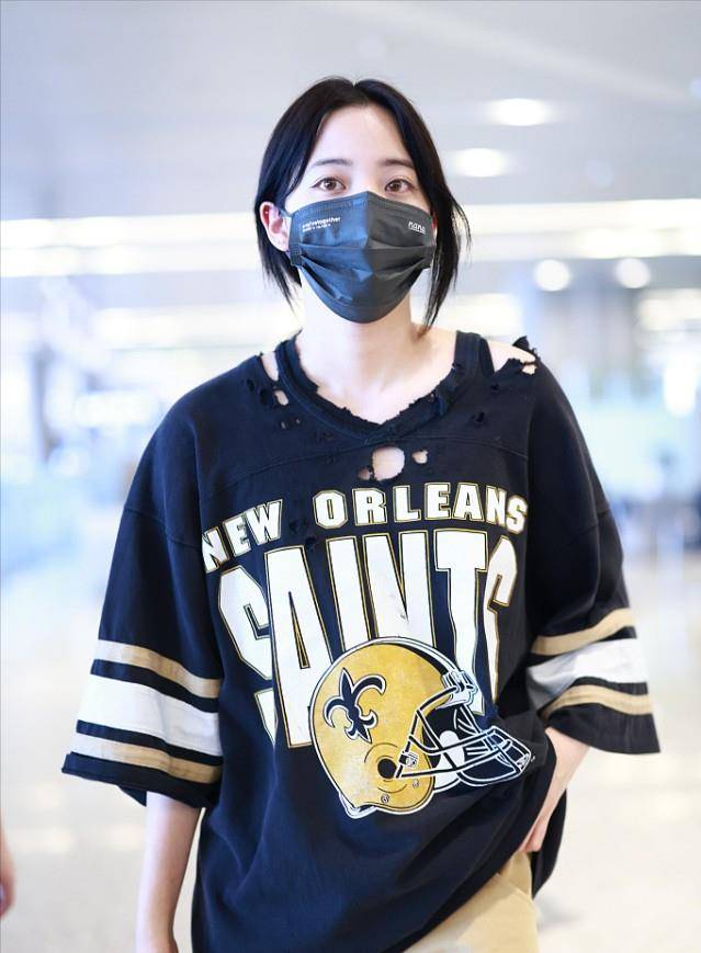 下半身|时髦达人玩转半袖穿搭，解锁多种方法，凹出精彩造型