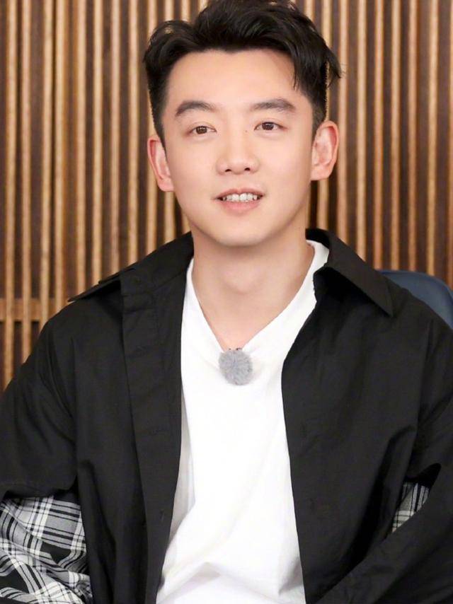 因为|郑恺被《奔跑吧》节目组宠坏了，连续两期都是郑恺特辑，羡煞旁人！