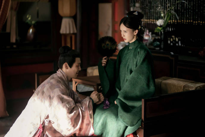 教科书|看《玉楼春》妯娌们的穿搭,宛如配色“教科书”,秋季穿挺美